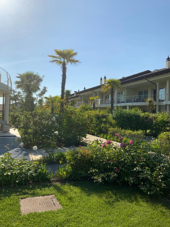 King' S Apartment Sirmione Esterno foto