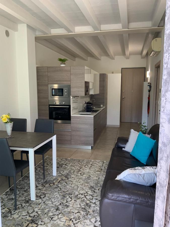 King' S Apartment Sirmione Esterno foto