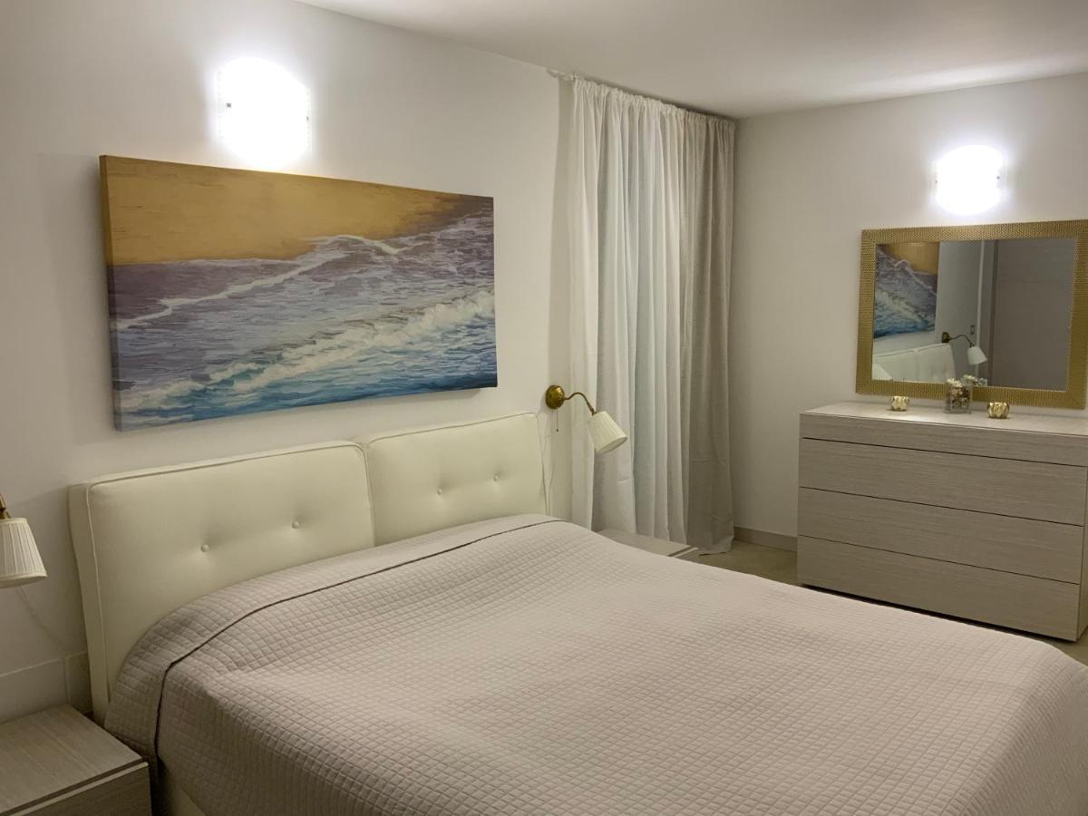 King' S Apartment Sirmione Esterno foto