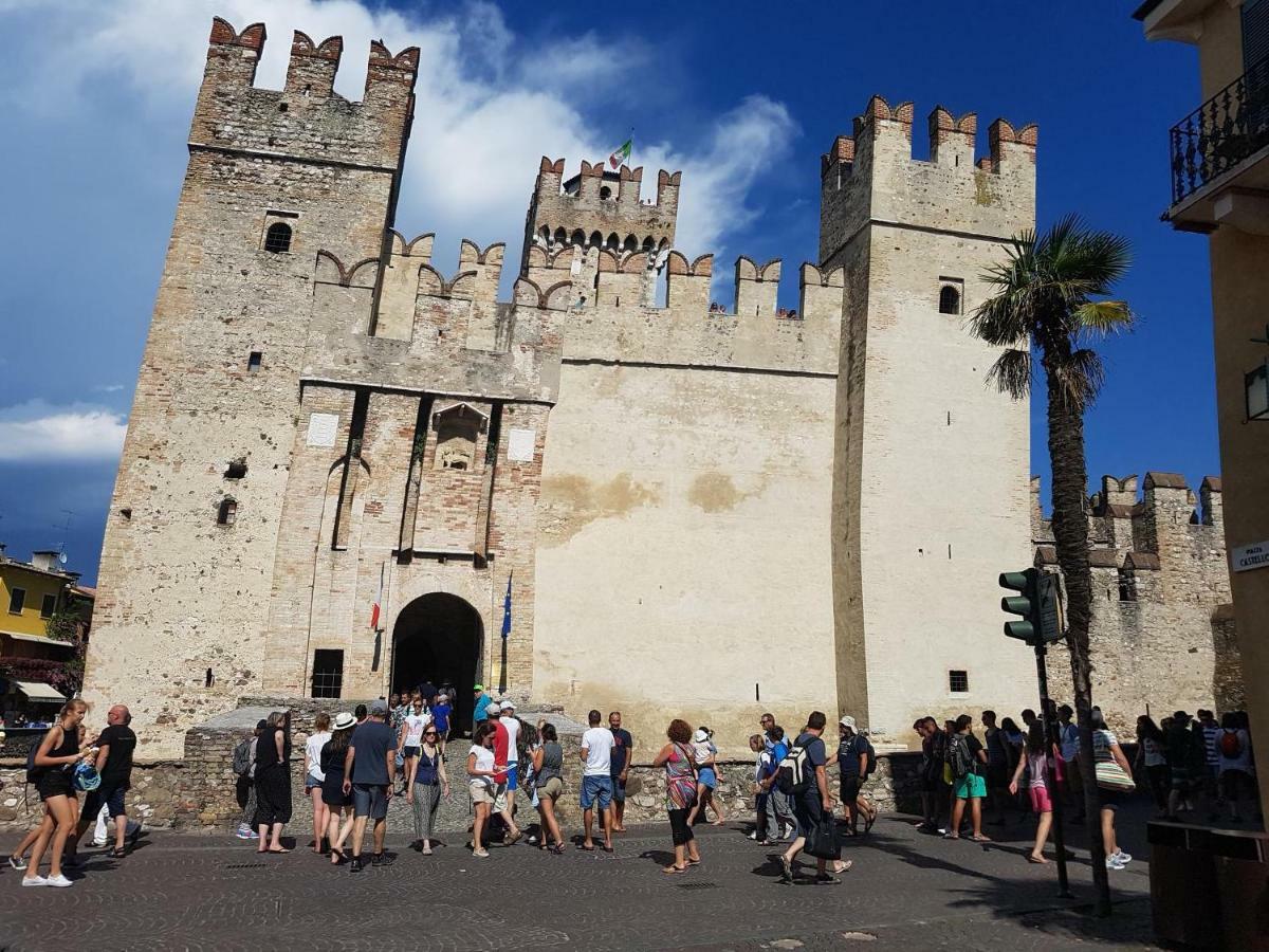 King' S Apartment Sirmione Esterno foto